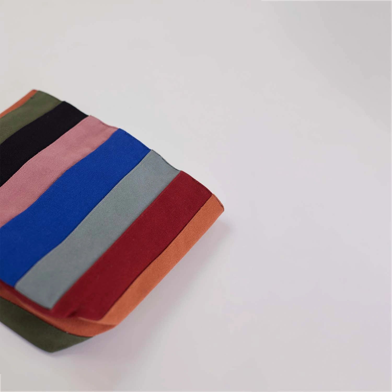 Foldable structure allows for easy storage and portability