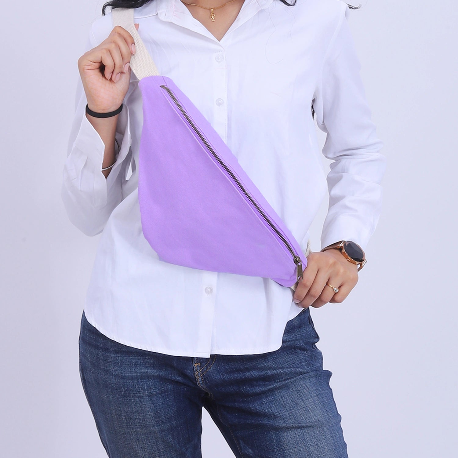 "Safira Banana Bag with adjustable straps"