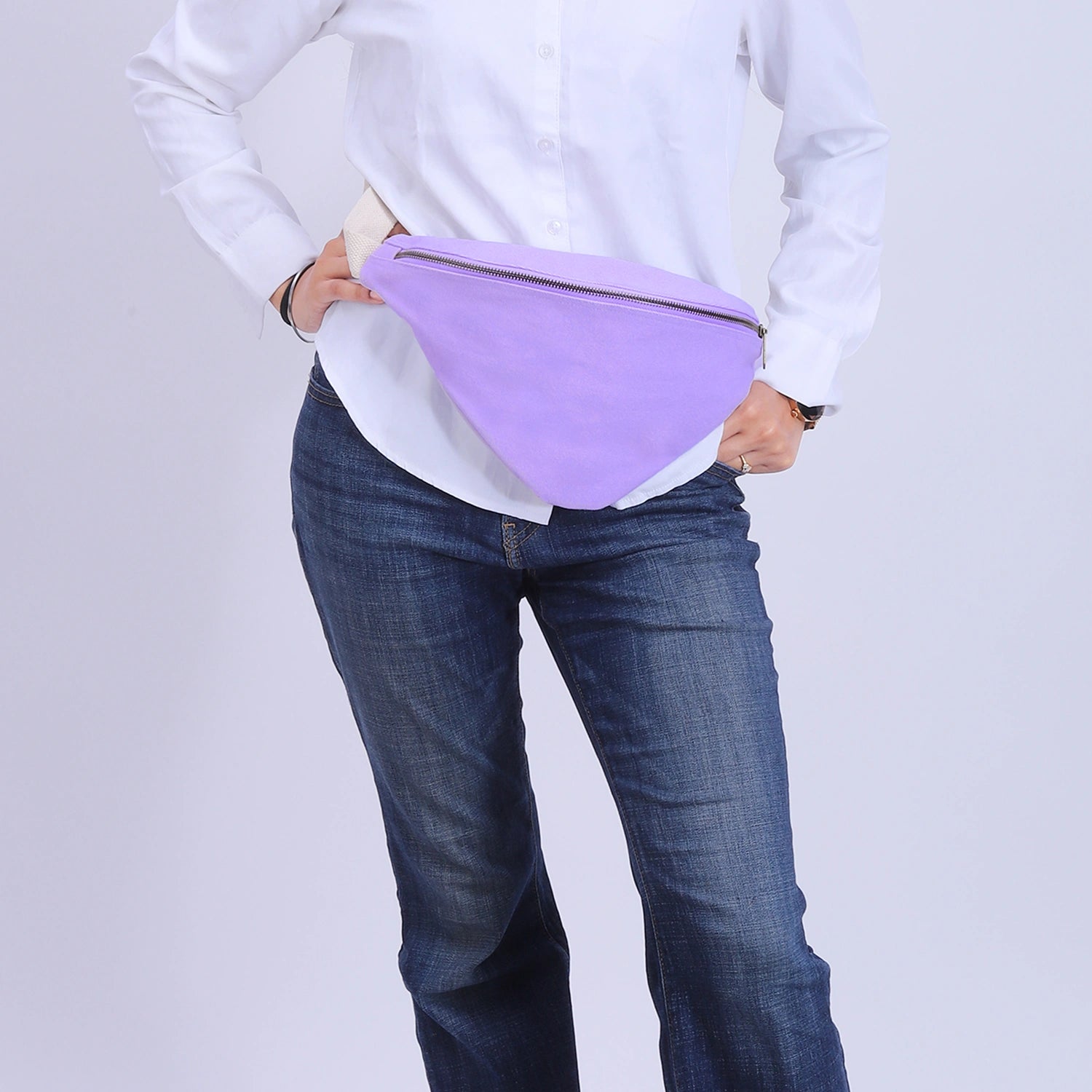 "Pet-friendly banana bag by Safira"