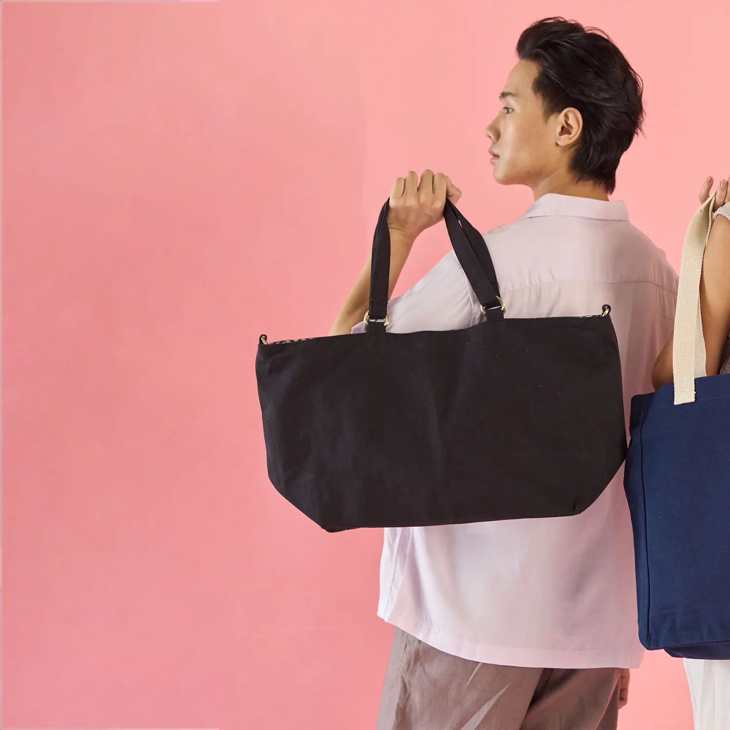 Our exclusive range of stylish and long-term reuseour our Faf office tote bag