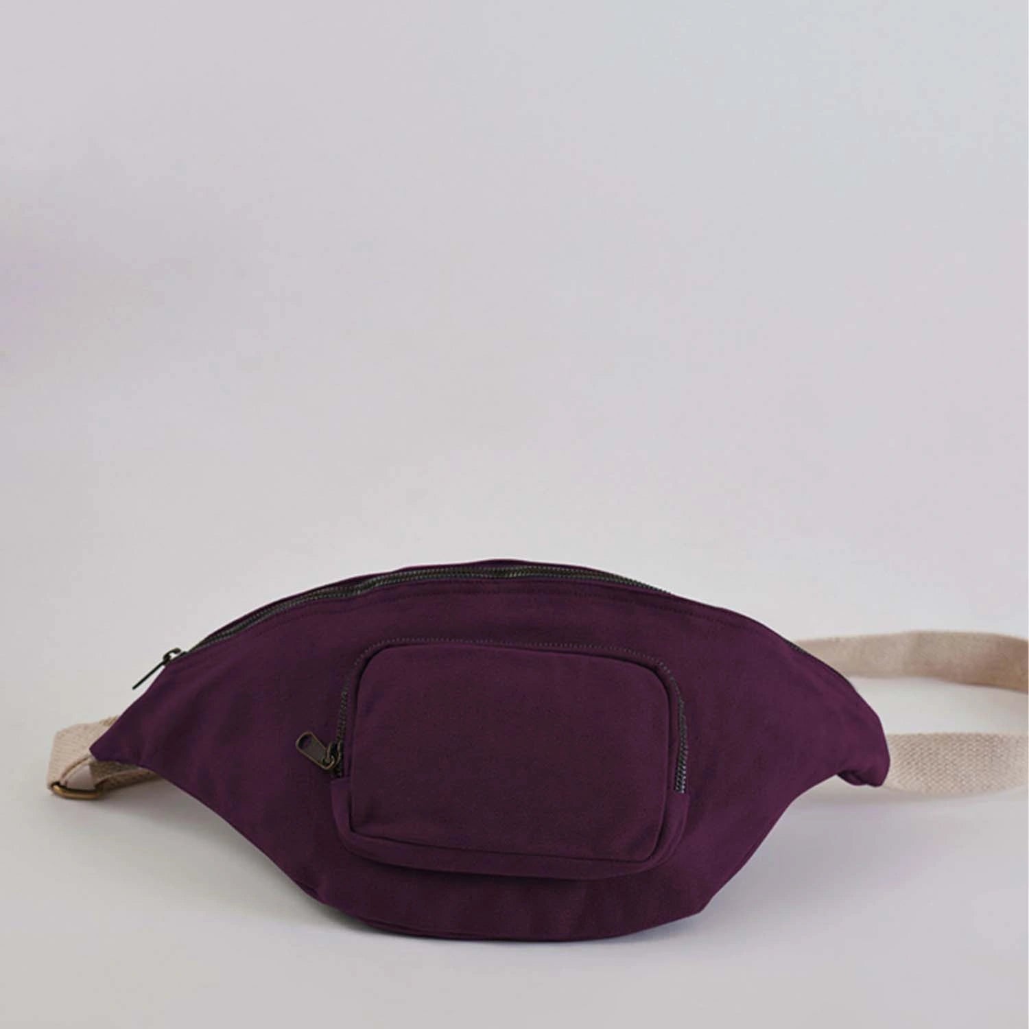 Sif Saf Banana Bag with easy access to essentials