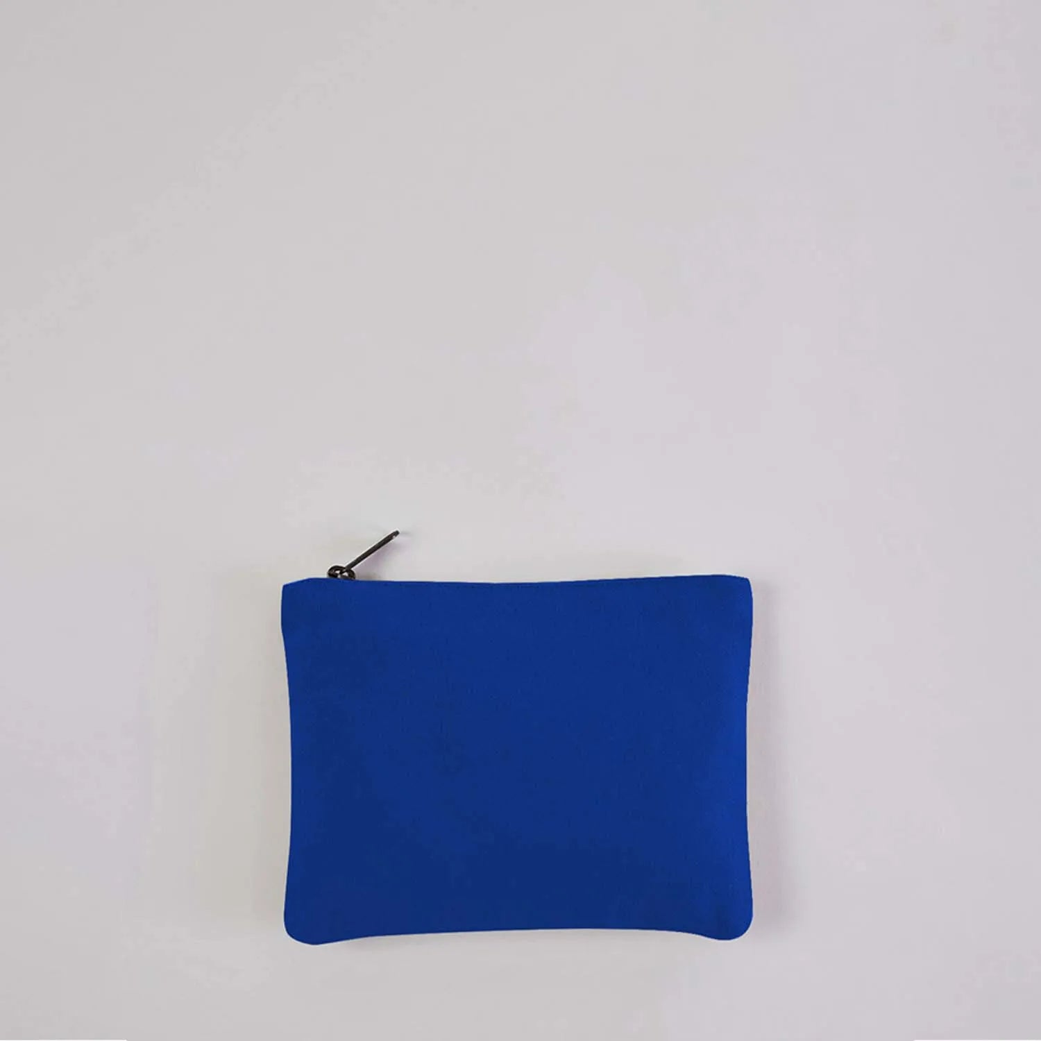 Minimalist and timeless design for everyday fashion