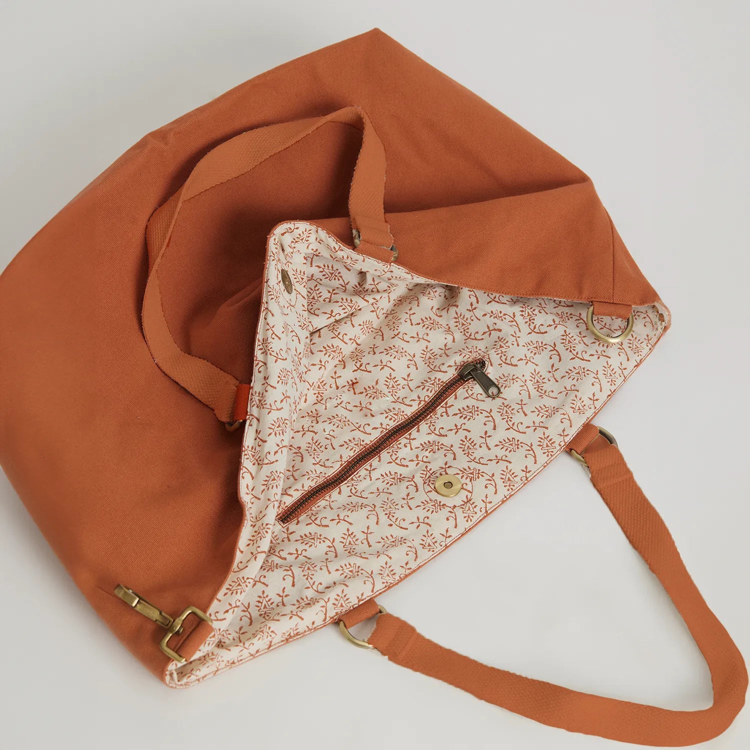 Discover the essential Faf Tote Handbag for women available online
