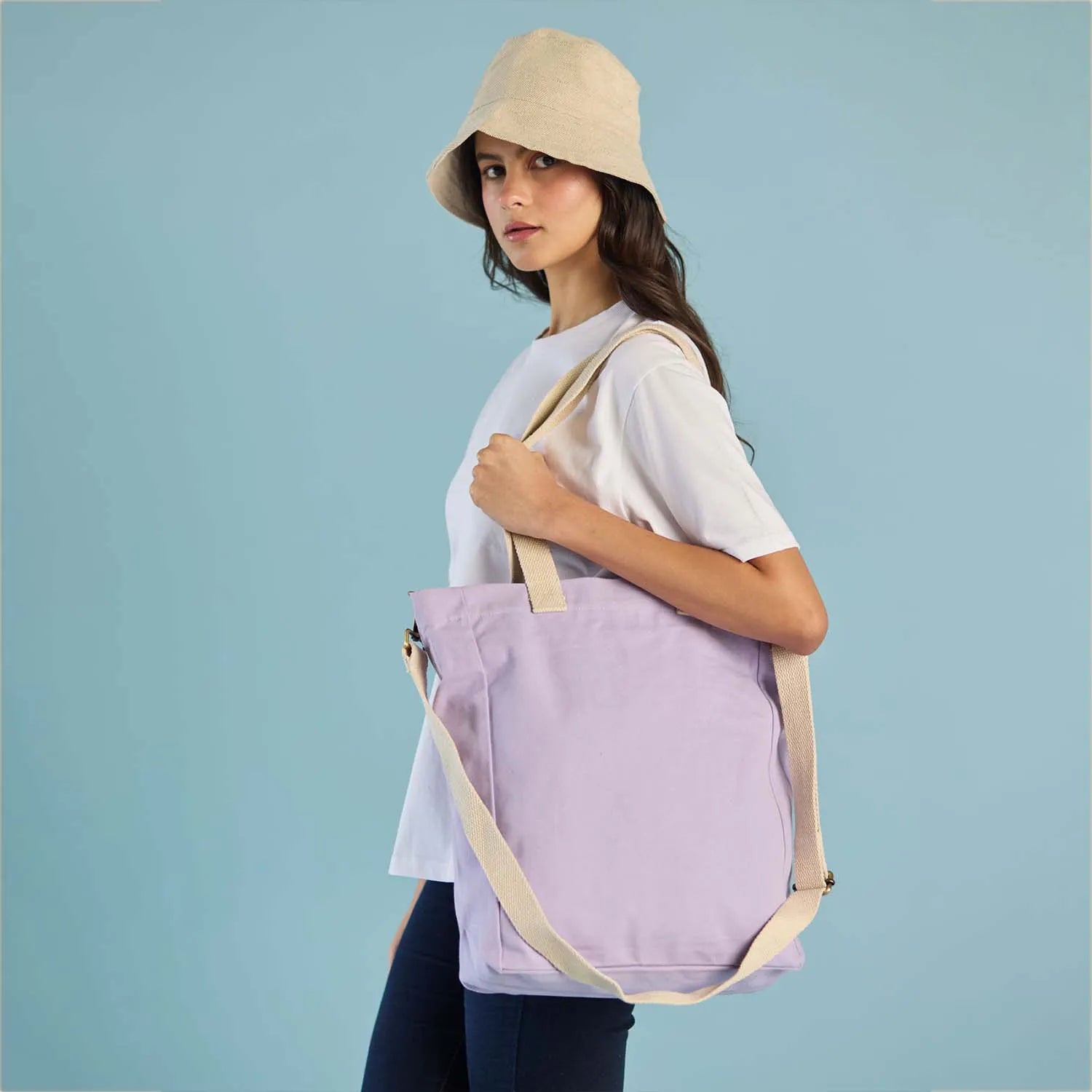 Fashionable and practical accessory for any outfit