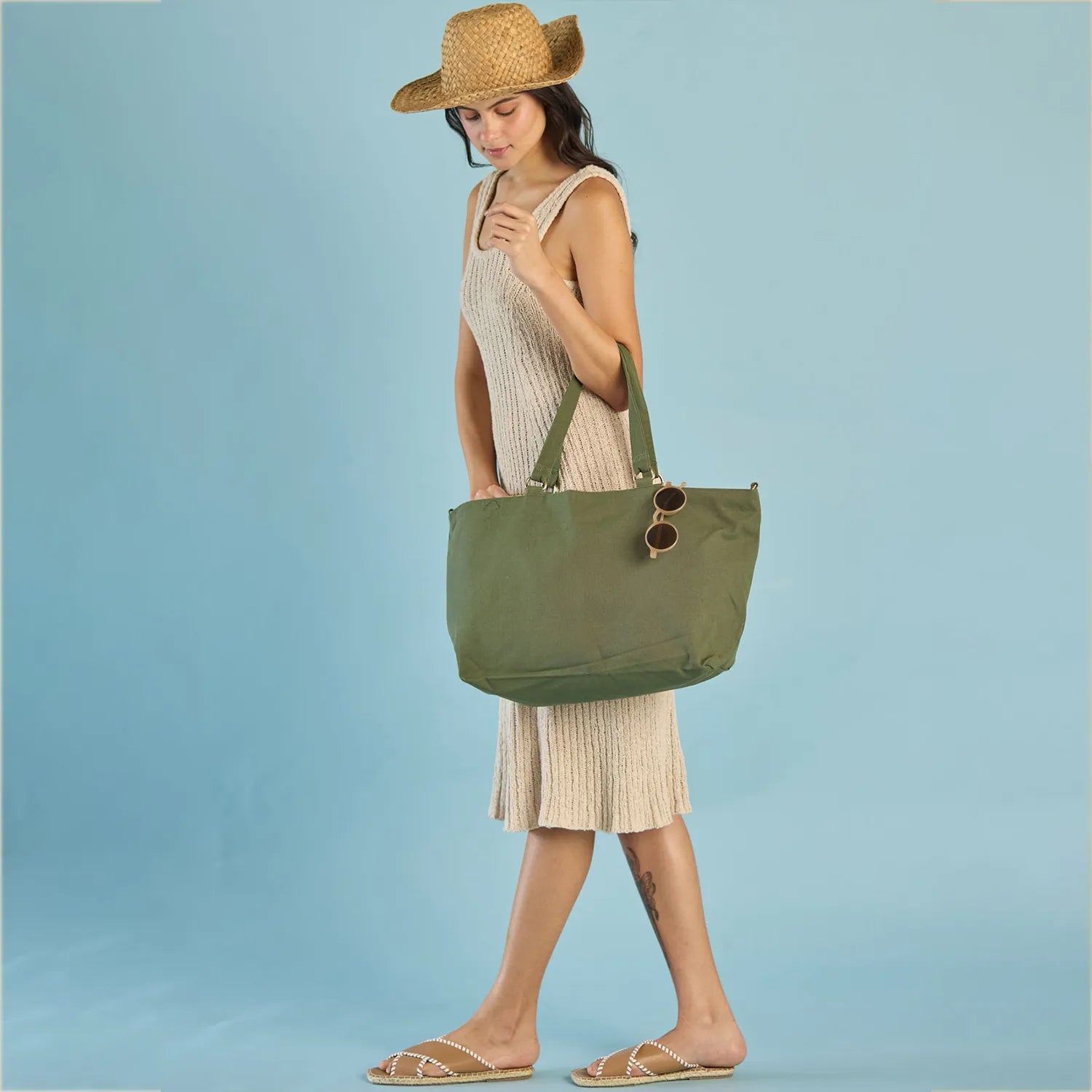 a timeless and sleek look, our Faf Luxury Tote Bag available online