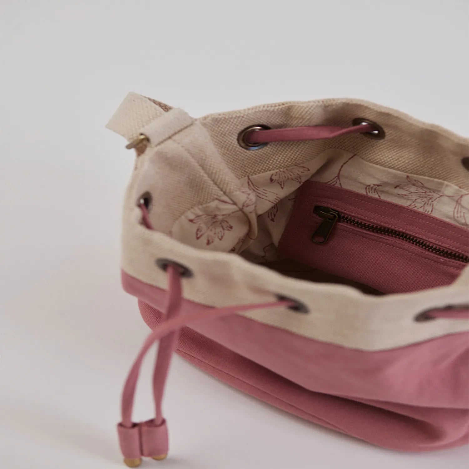 Ria Bucket Bag designed for comfort and style with a versatile and functional design