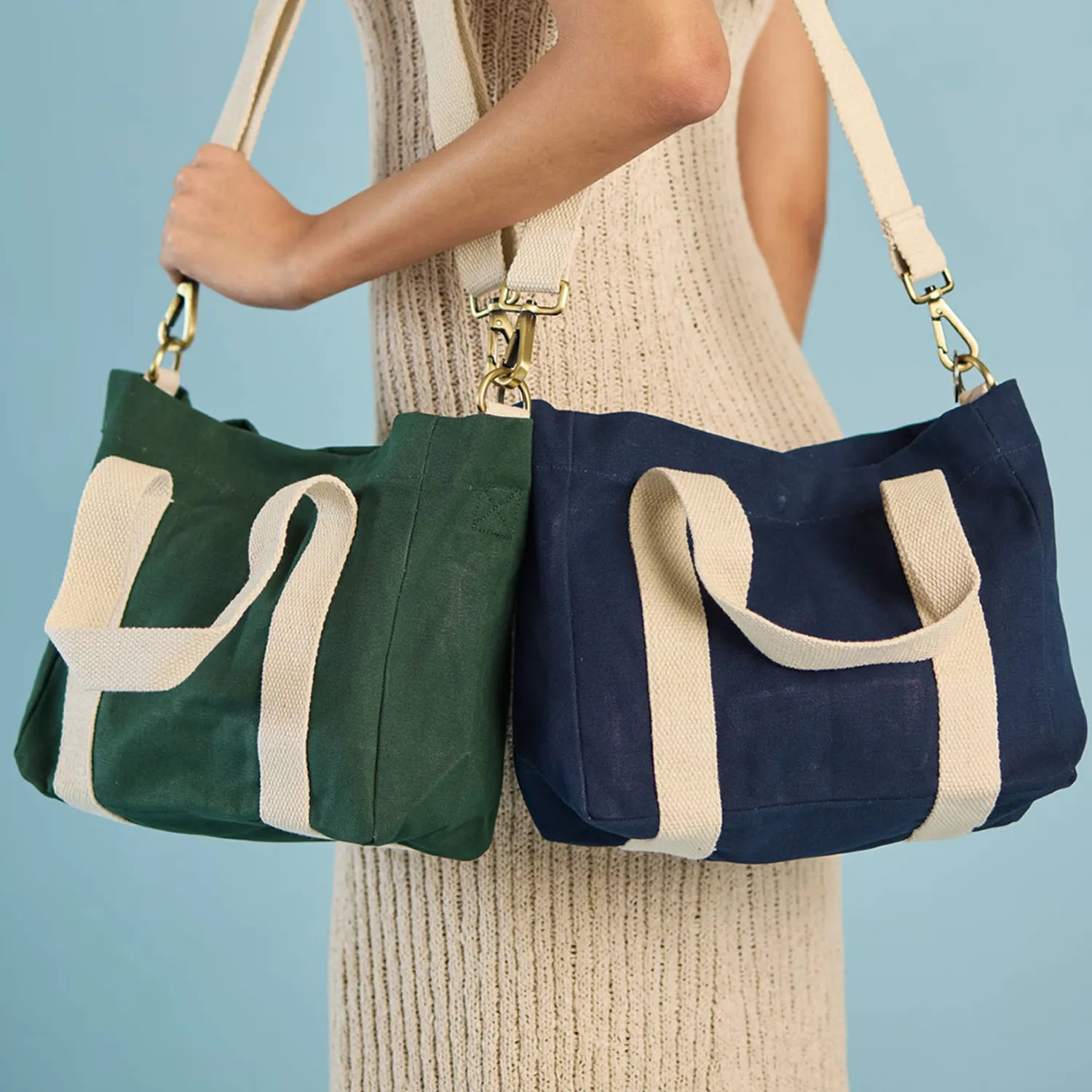 Small and stylish crossbody bag for ultimate versatility