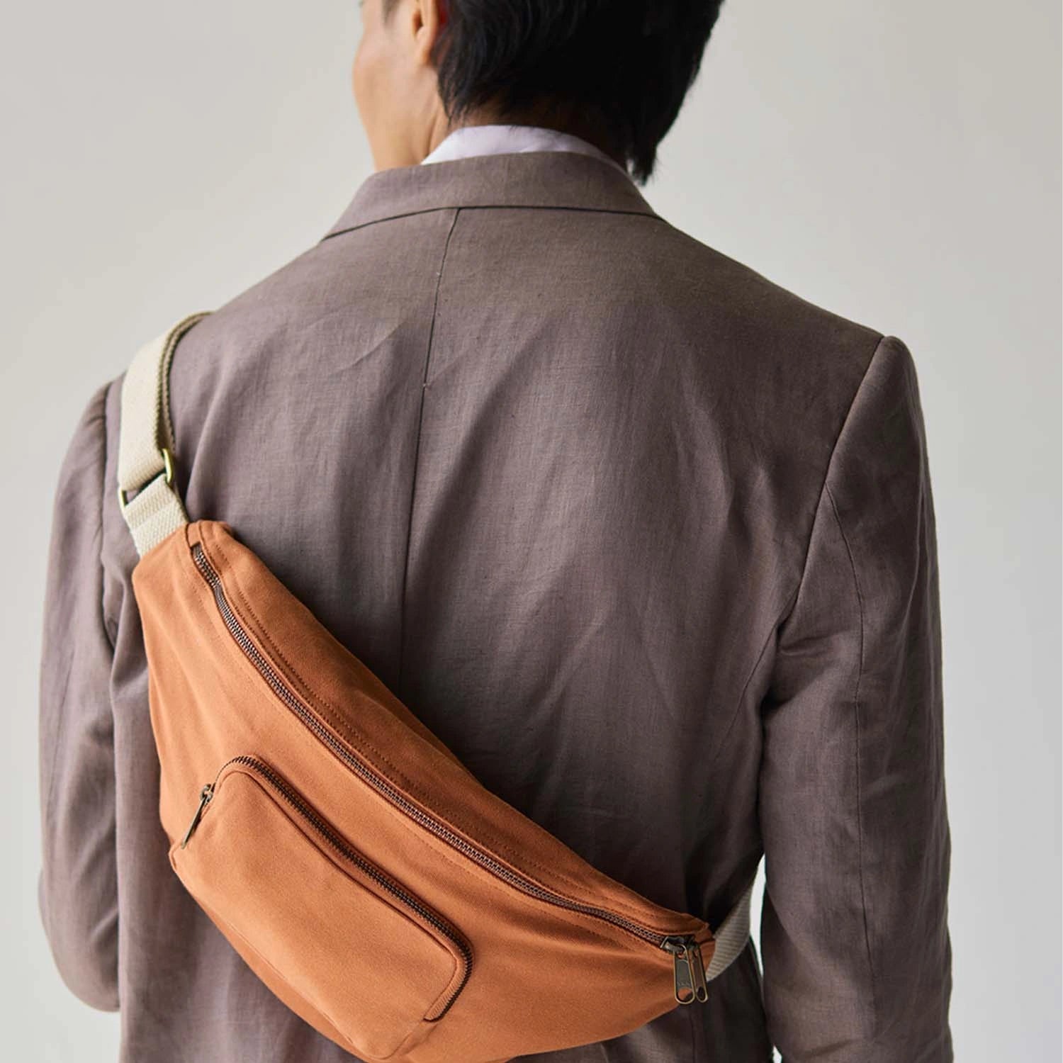 Sif Saf Banana Bag in chic, minimalist style