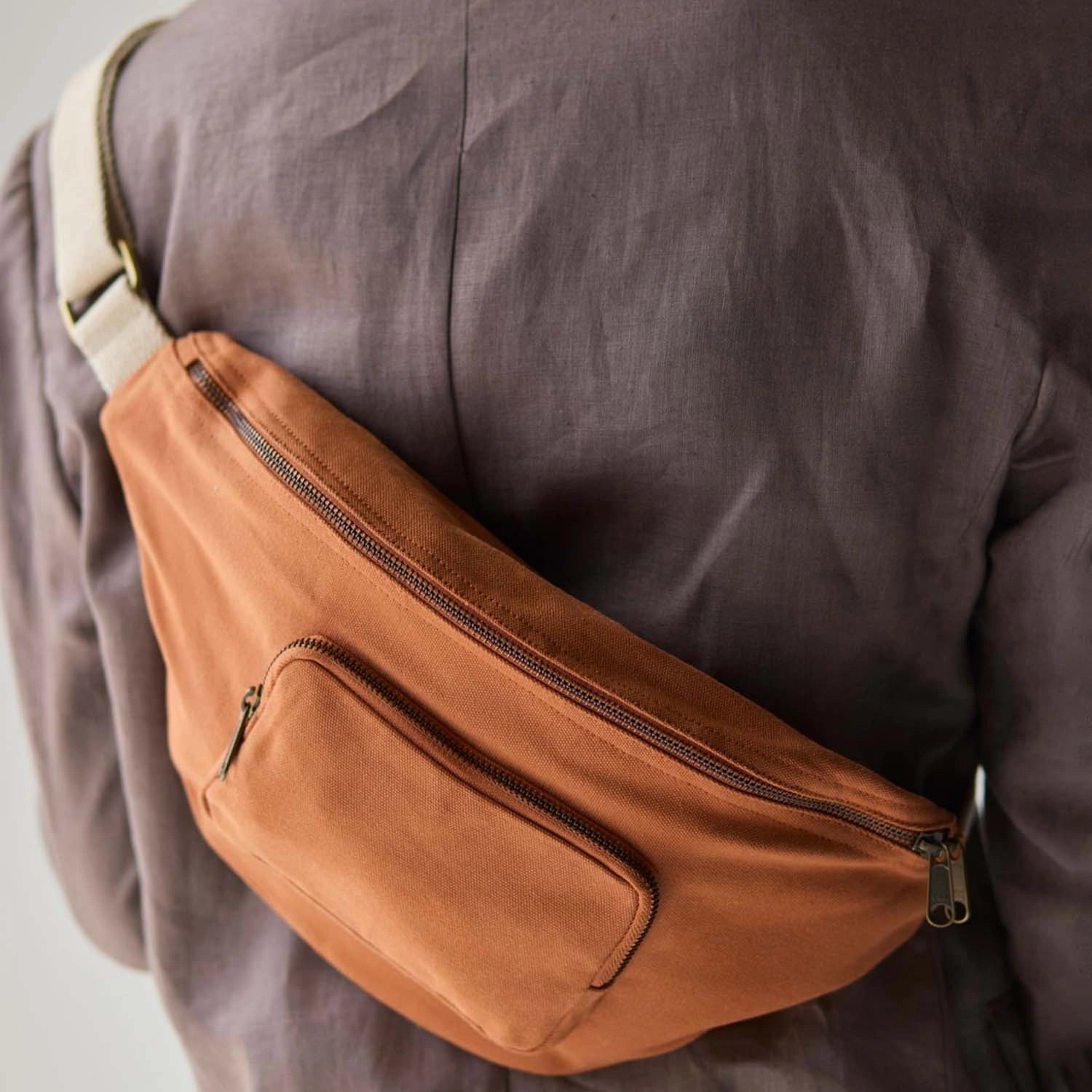 Sleek Sif Saf Banana Bag in bold colors