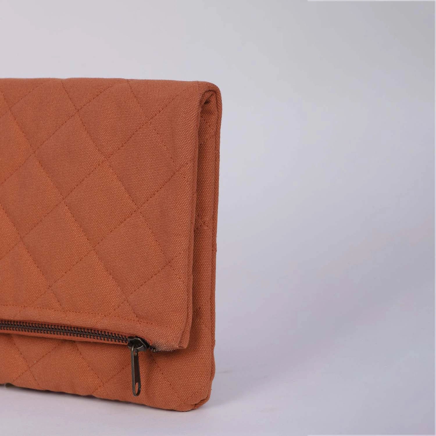 best quality stylish Krista Foldable quilted men's clutch bag