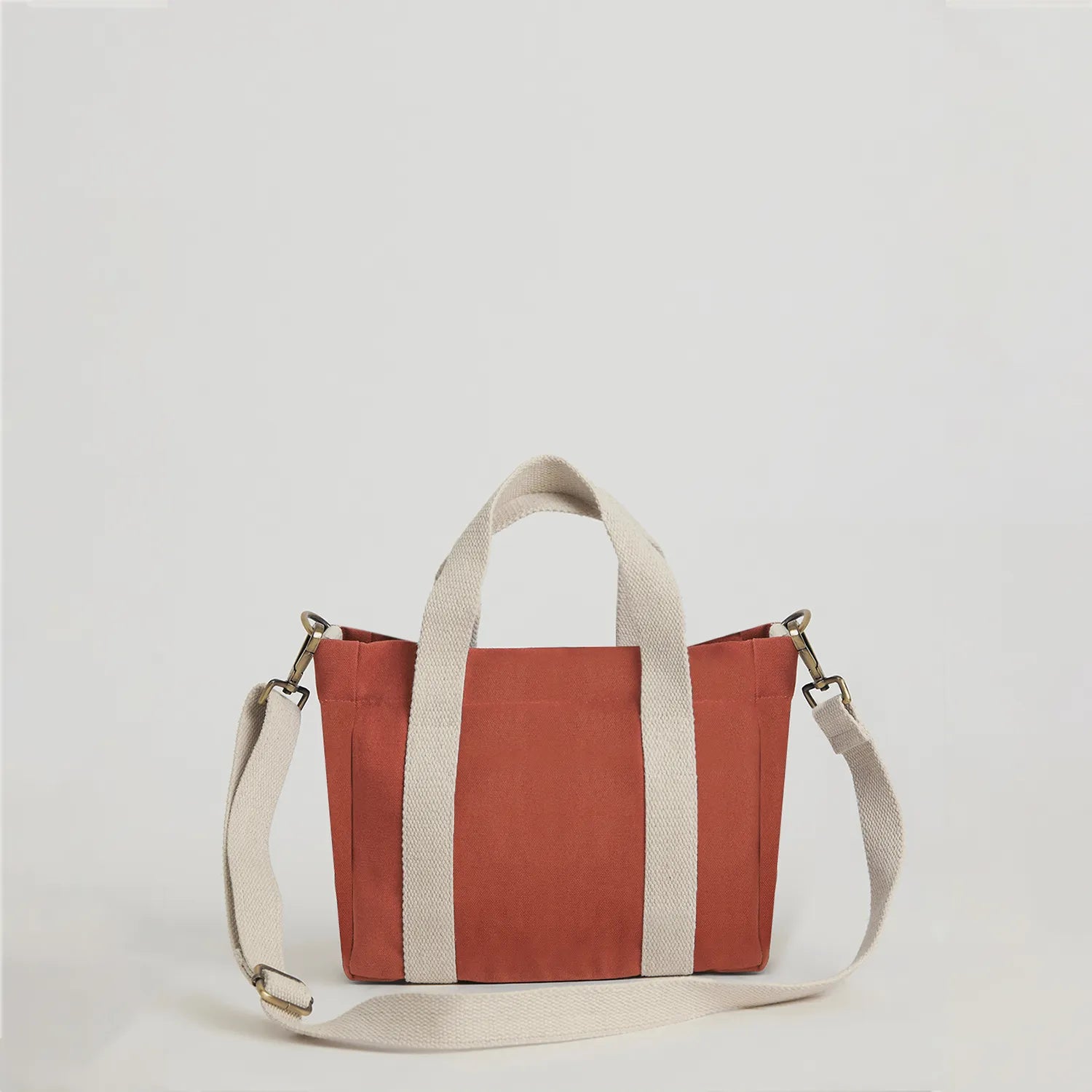Versatile nano bag suitable for various occasions
