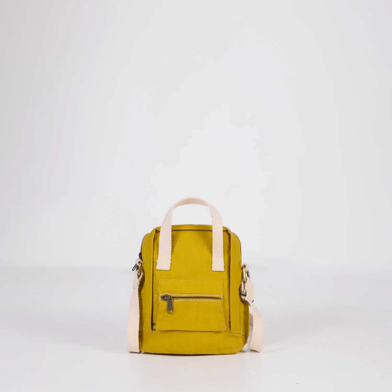 Perfect blend of design, our mini aki small crossbody bag is available online