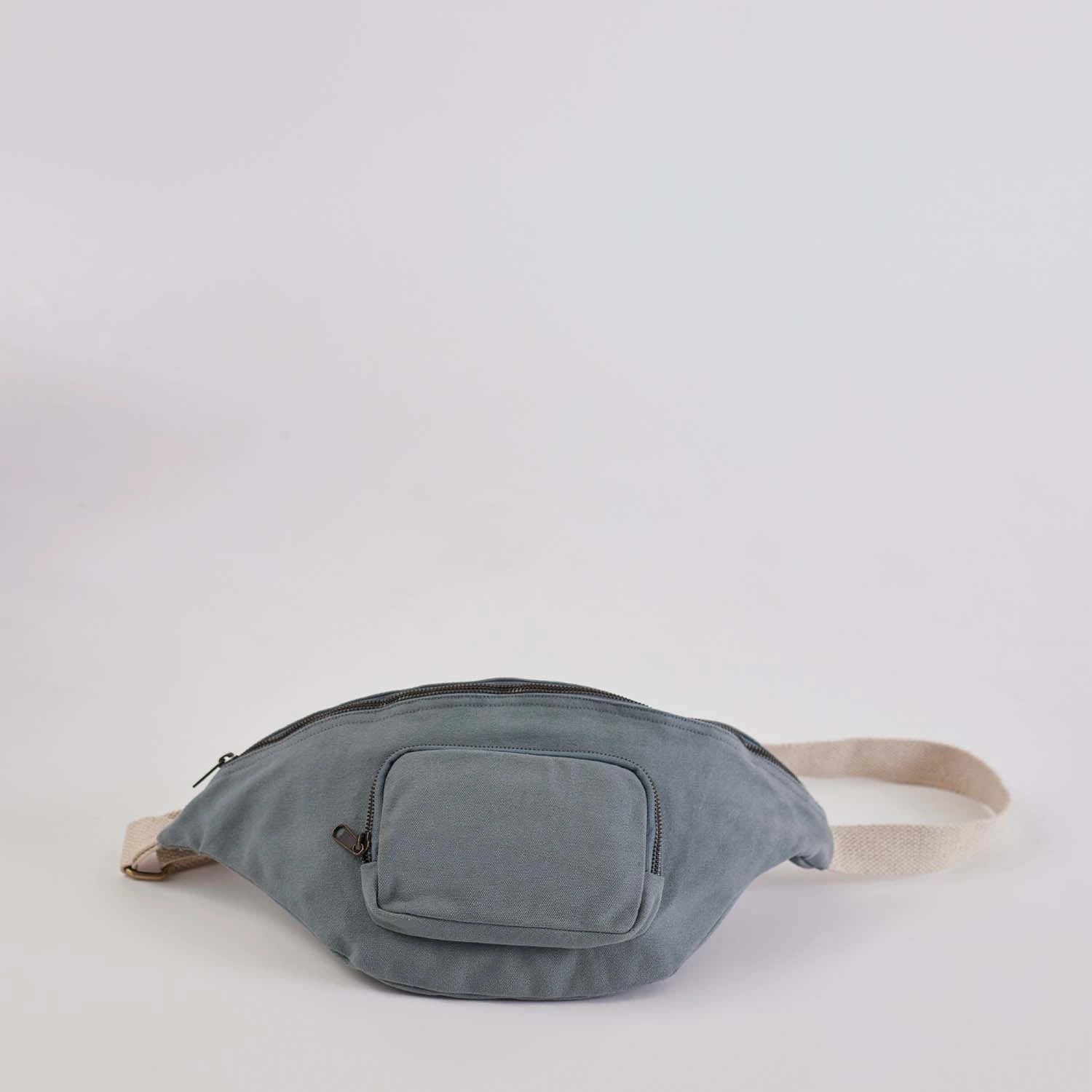 Stylish Sif Saf Banana Bag for effortless fashion