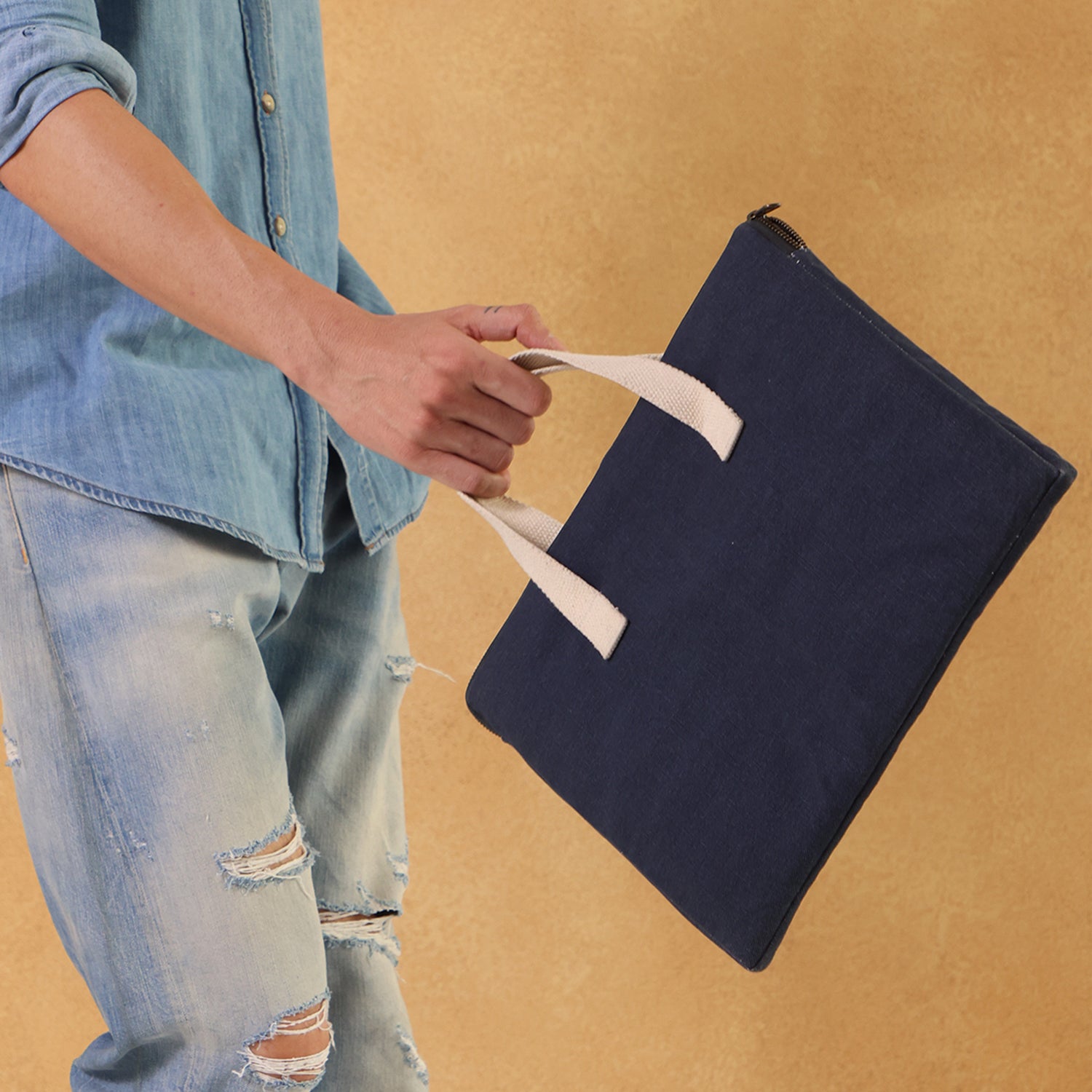 Ideal for work, our black laptop sleeve case available online