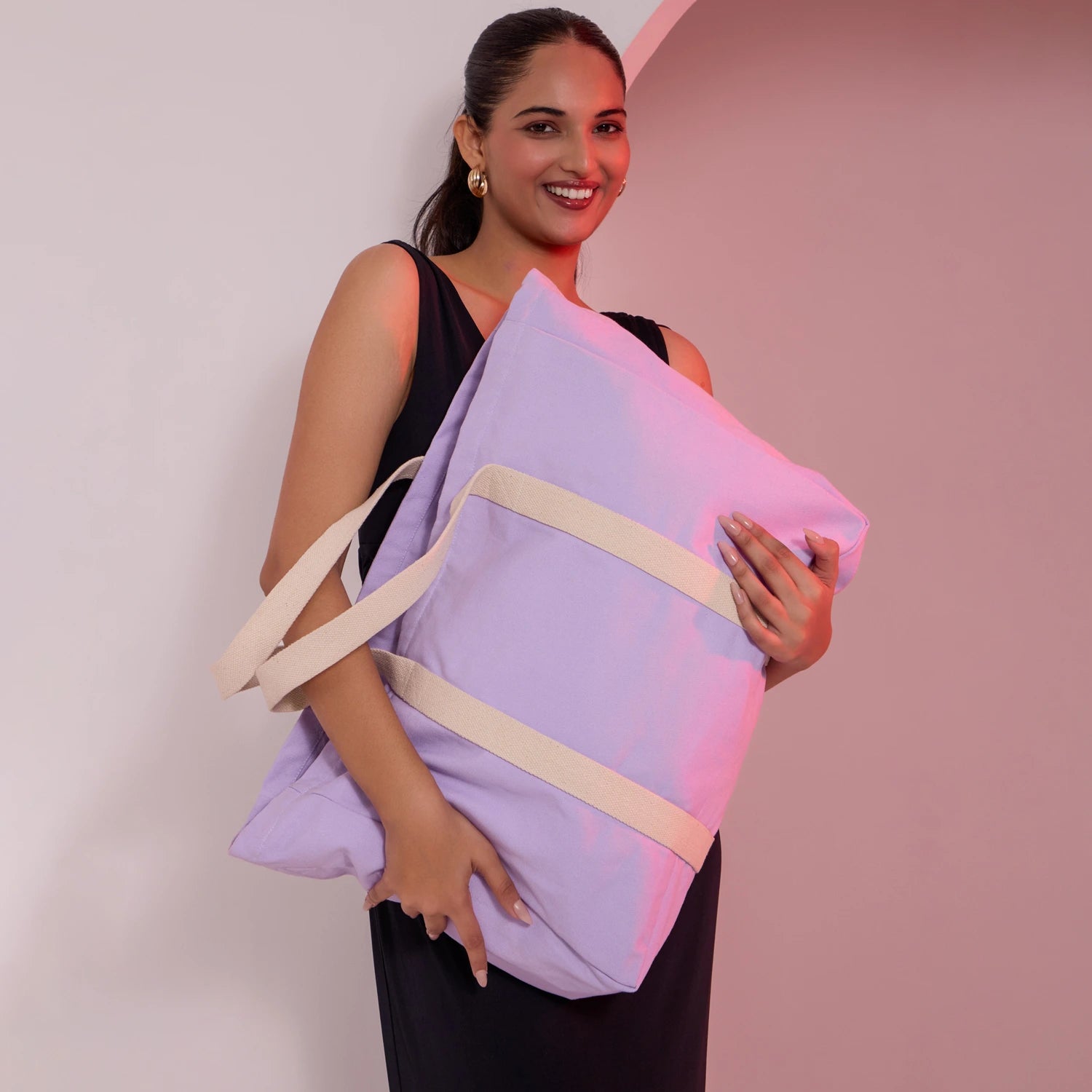Sun J Bag Large with minimalist design