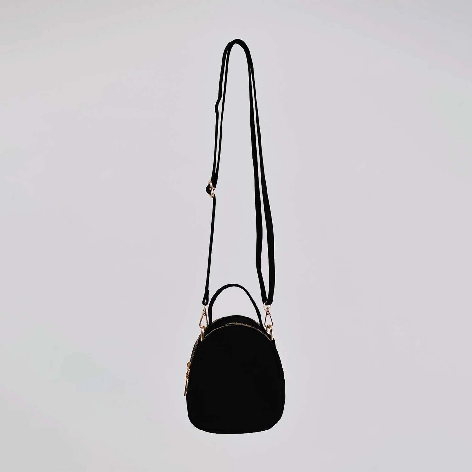Secure zippered closure on Zippo backpack for added safety