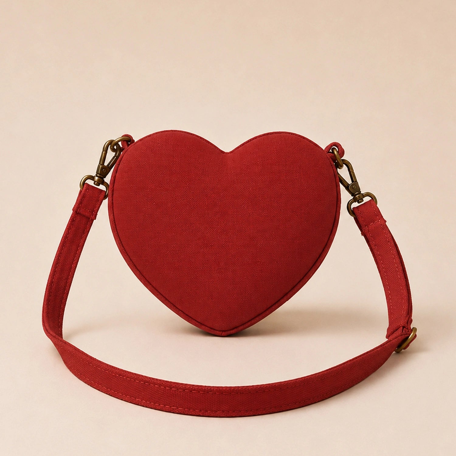 Designed for young lady, shop online our heart shaped bag