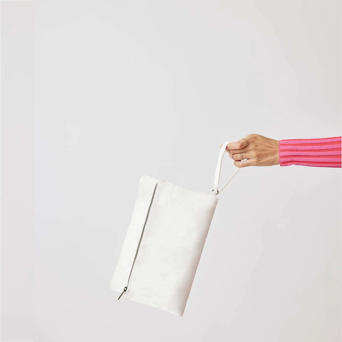 Elegant and compact design perfect for day and night use
