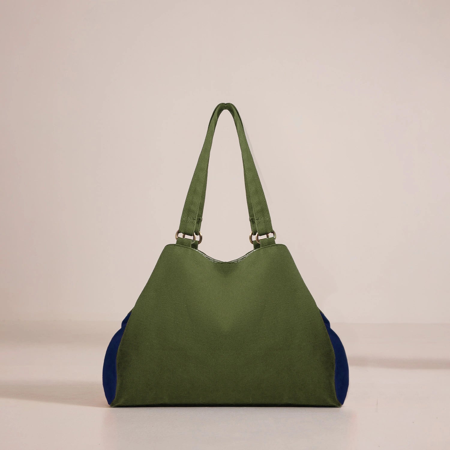 Stylish and functional, check out our faf best tote bag online