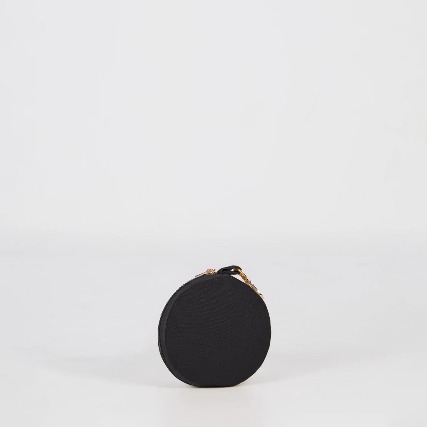Black travel pouch have a enough space to must have daily essentials