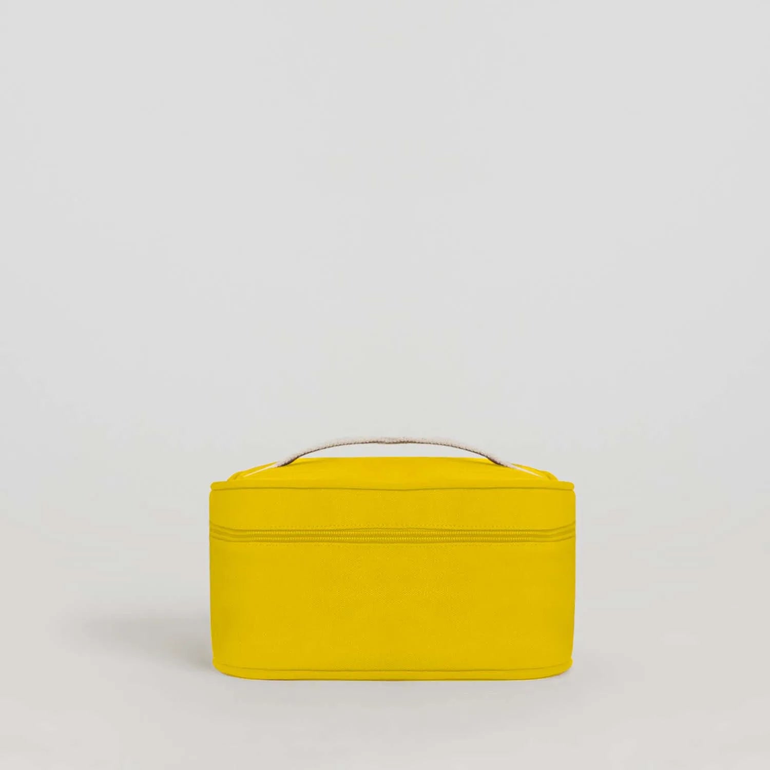 Thought full and valuable gift, our Fyra Vanity Kit Case