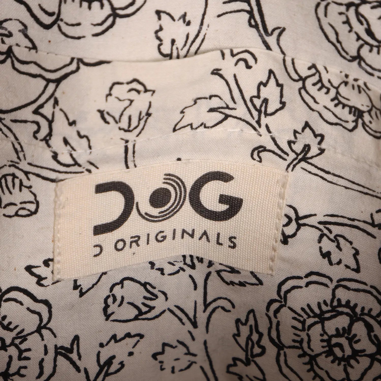 For elegant look, check our Za-Da Convertible convertible tote backpack